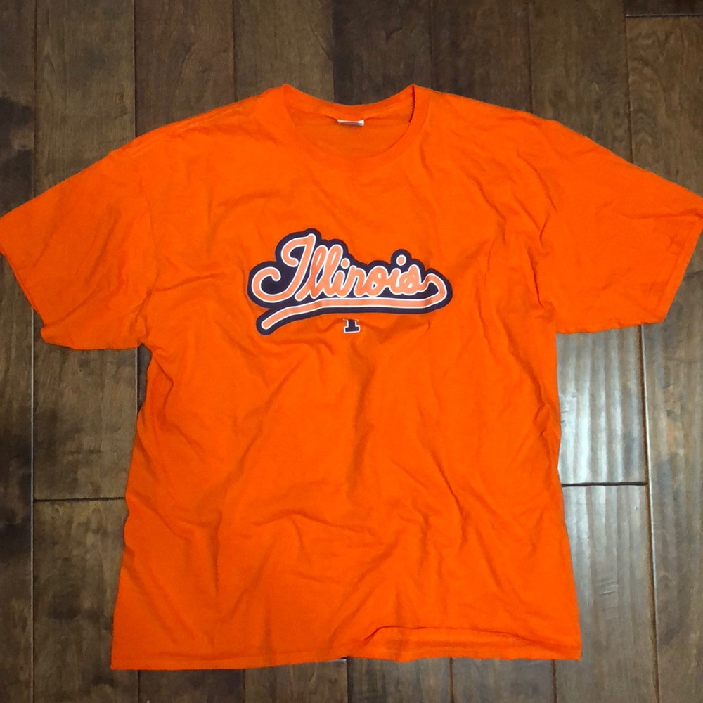 Fighting Illini tee shirt (won at a game).